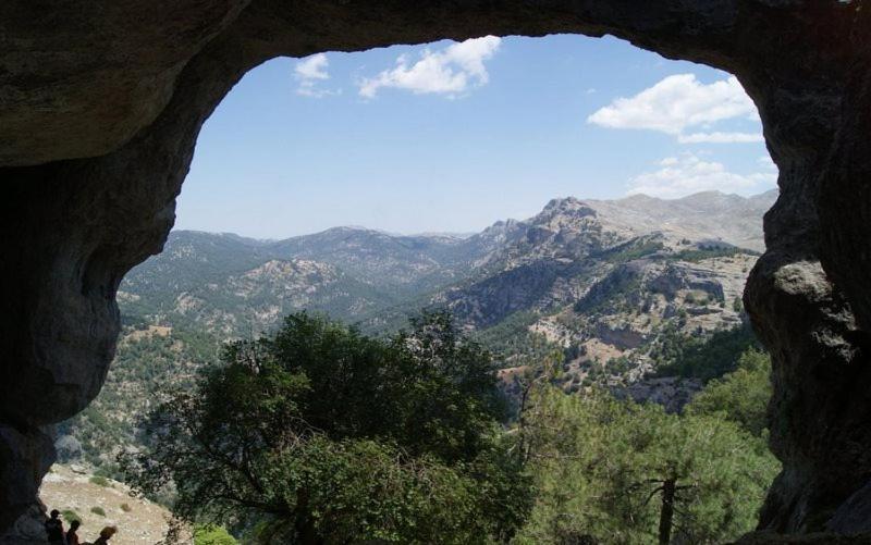 Hotel Ciudad Pozo Alcón Dış mekan fotoğraf